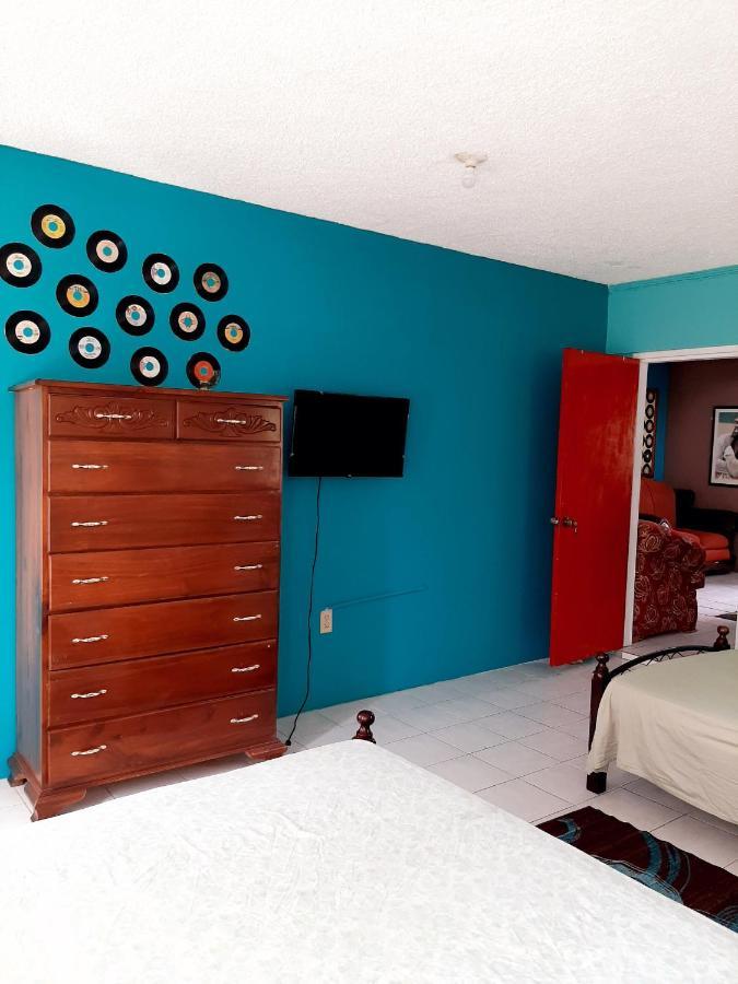 Dancehall Hostel Кингстон Экстерьер фото