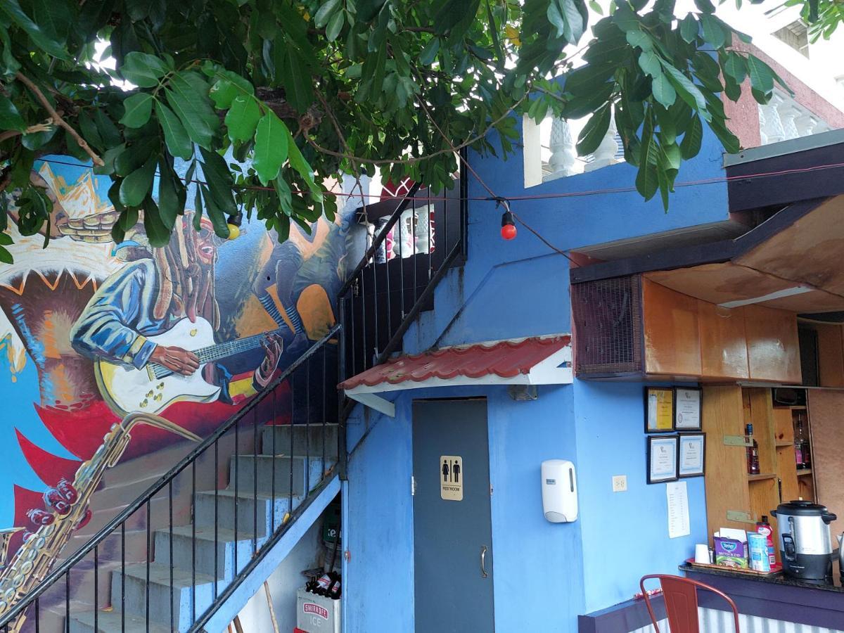 Dancehall Hostel Кингстон Экстерьер фото
