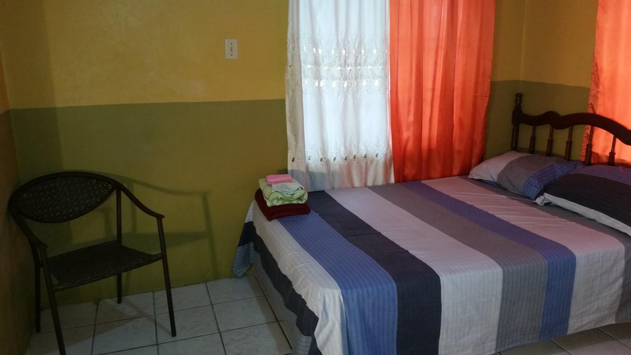 Dancehall Hostel Кингстон Экстерьер фото