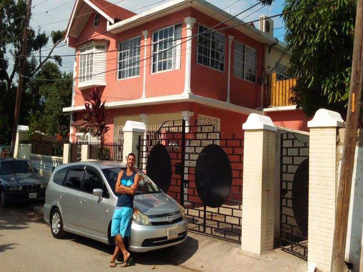 Dancehall Hostel Кингстон Экстерьер фото
