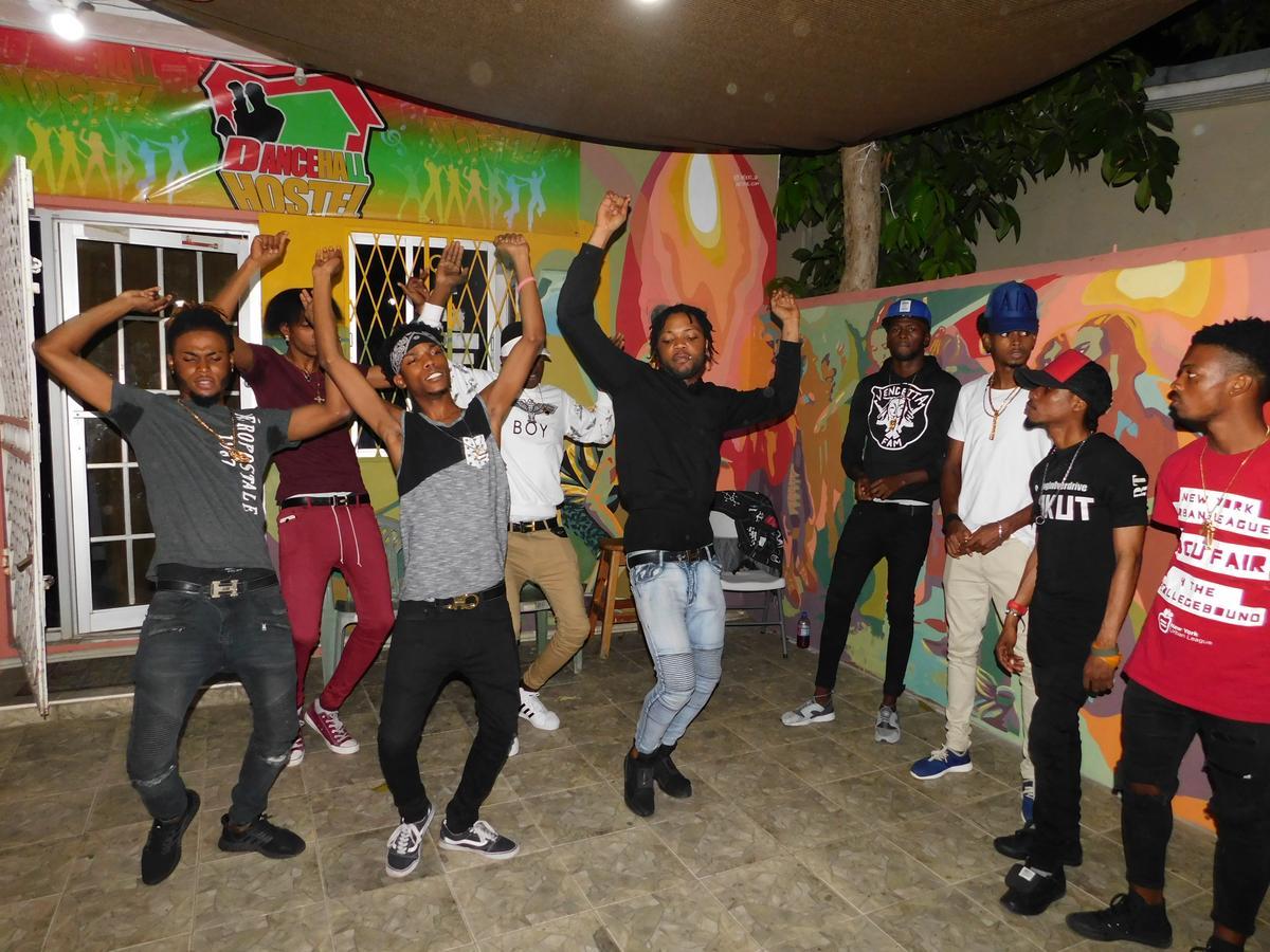Dancehall Hostel Кингстон Экстерьер фото